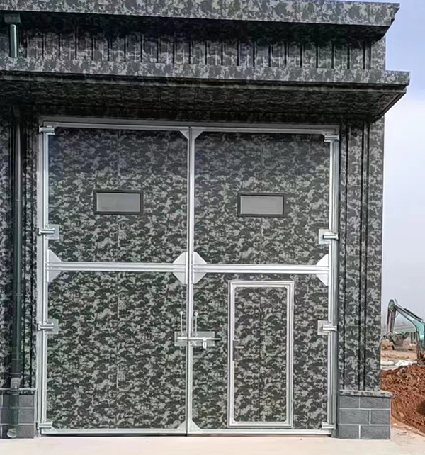 贵南工业平开门