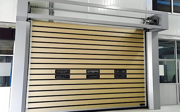 贵南硬质快速门