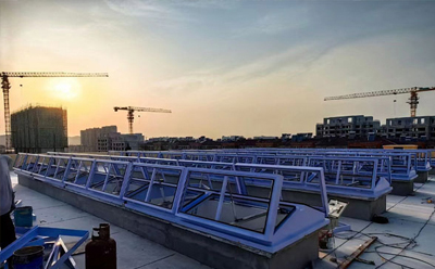 消防贵南排烟窗开启角度