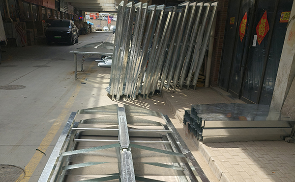 2025贵南排烟窗维护周期与电动开启故障排查