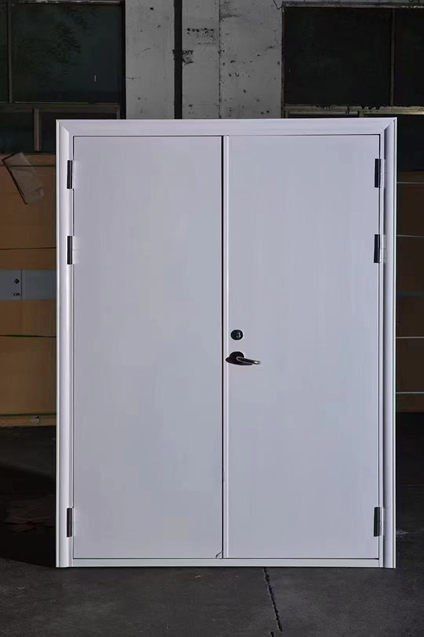 酒店项目完成公共区域贵南防火门布设